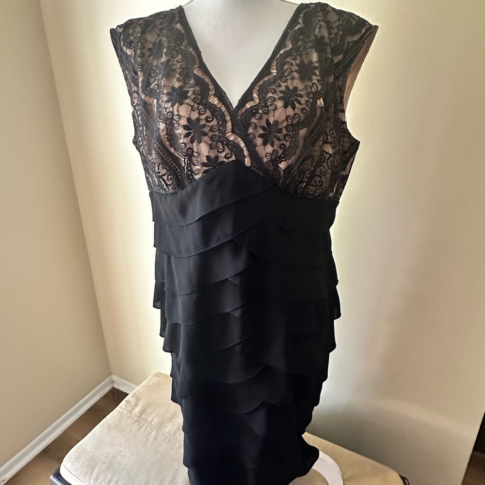 Adrianna Papell Black and Cream Lace Mini Dress